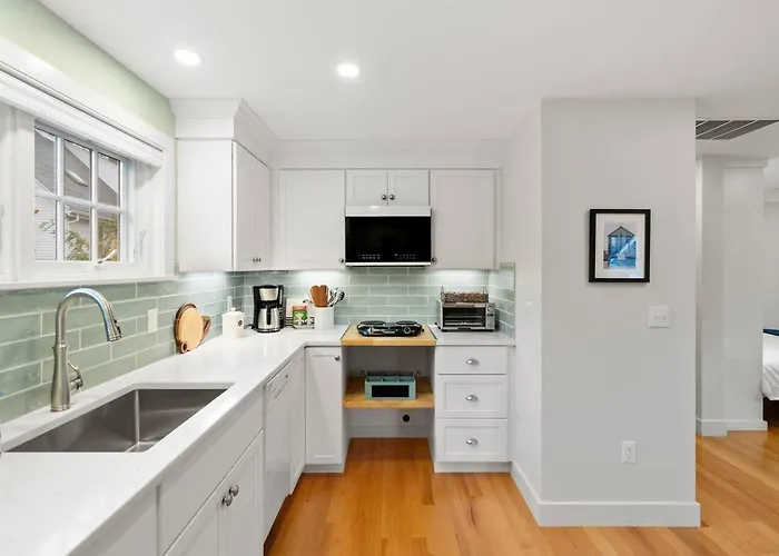 Rockport Studio W/Parking|Walk 2 Downtown Rockport
